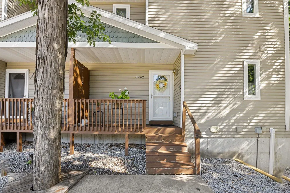 3942 Sherwood Forest Drive East Bay Township, MI 49686