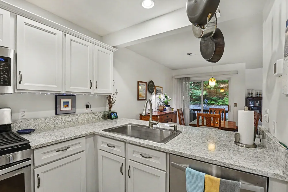 3942 Sherwood Forest Drive East Bay Township, MI 49686