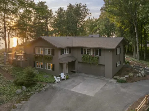 1882 Greenwood Landing
