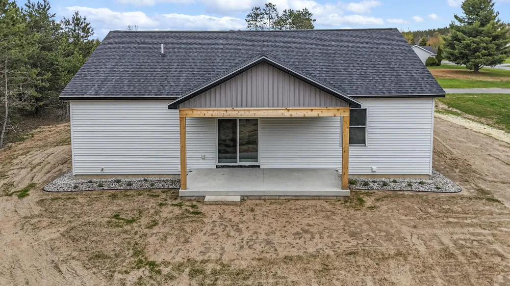 3038 Michele Marie Green Lake Township, MI 49637