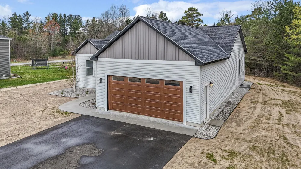 3038 Michele Marie Green Lake Township, MI 49637