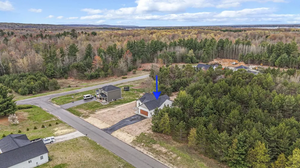 3038 Michele Marie Green Lake Township, MI 49637