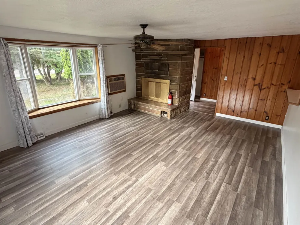 9526 W Monroe Seville Township, MI 48832