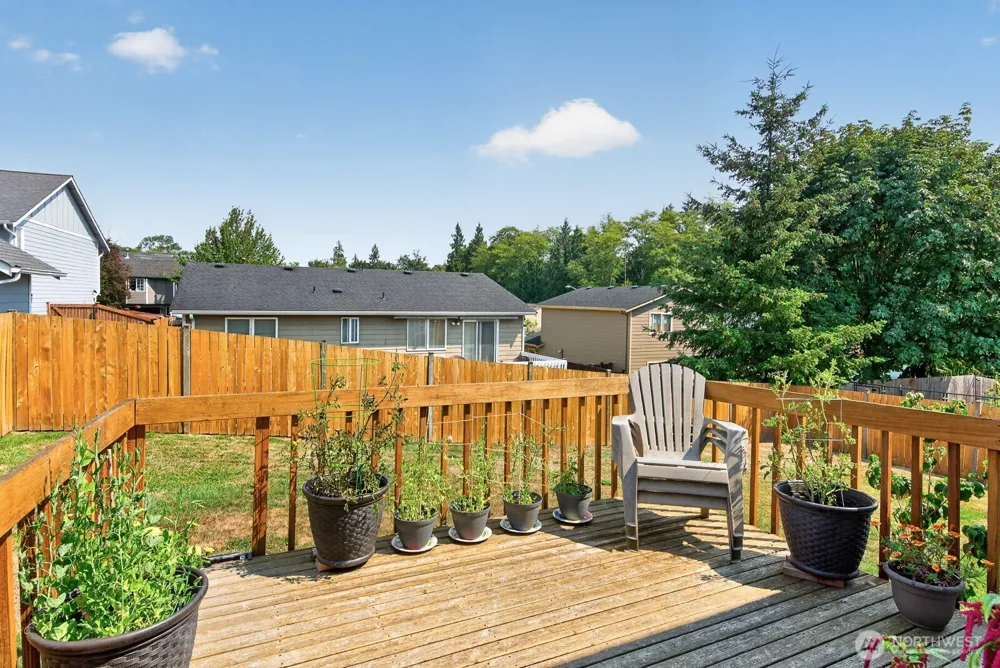 27215 Manor Place NW Stanwood, WA 98292