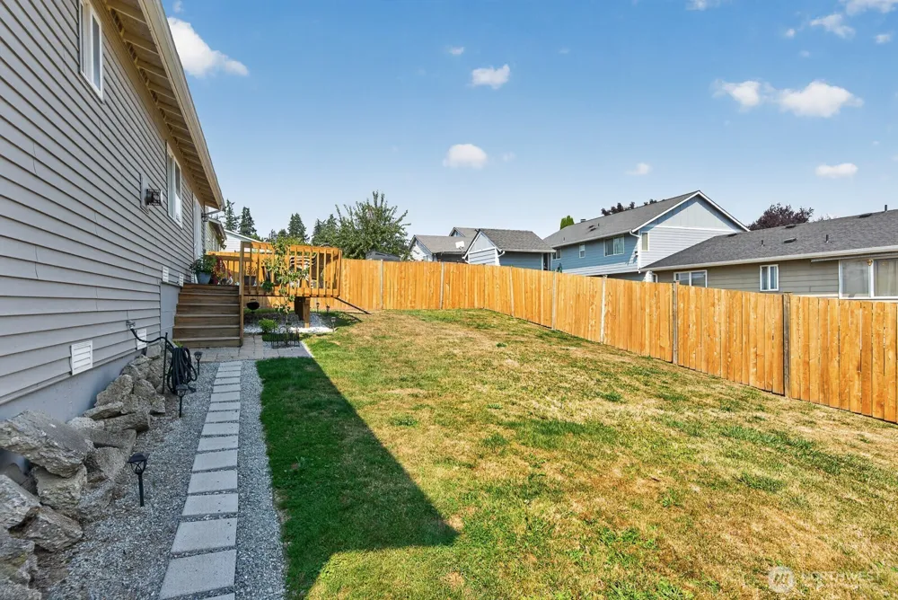 27215 Manor Place NW Stanwood, WA 98292