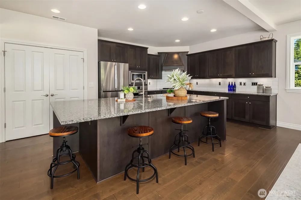 13874 LaVigne Court NE Bainbridge Island, WA 98110