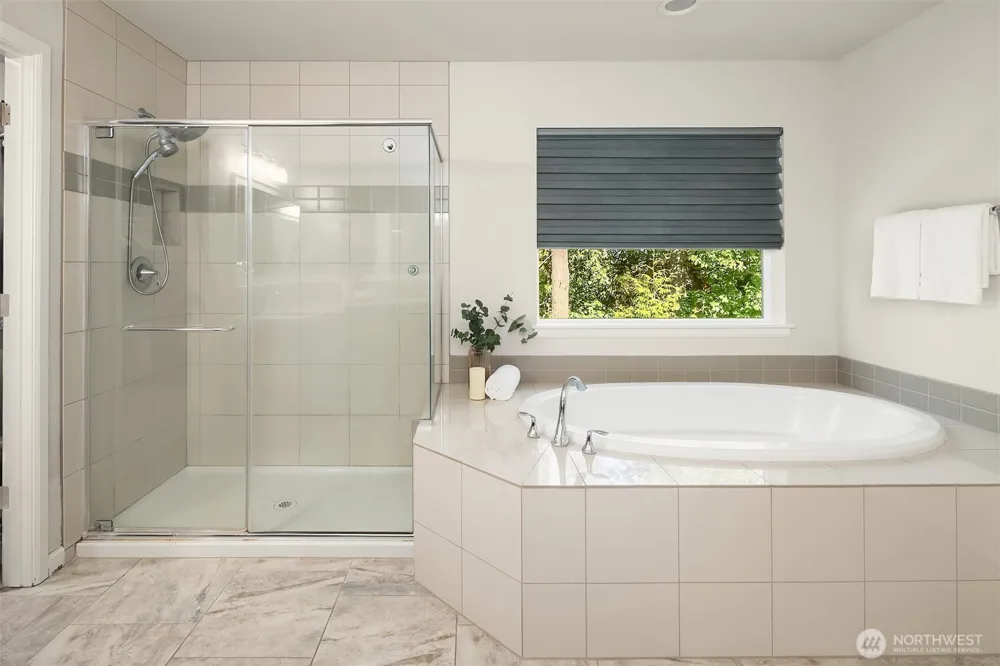 13874 LaVigne Court NE Bainbridge Island, WA 98110