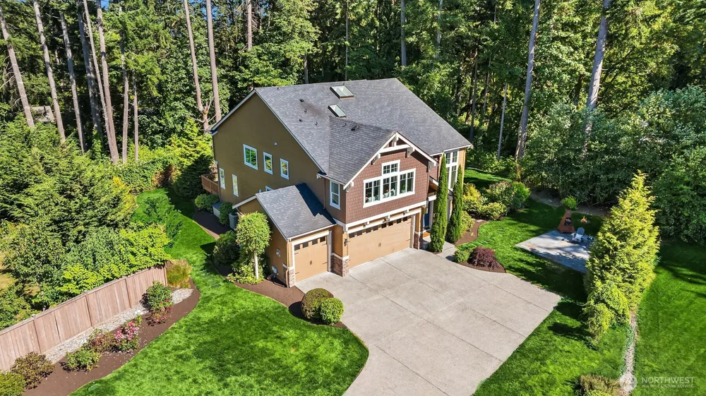 13874 LaVigne Court NE Bainbridge Island, WA 98110