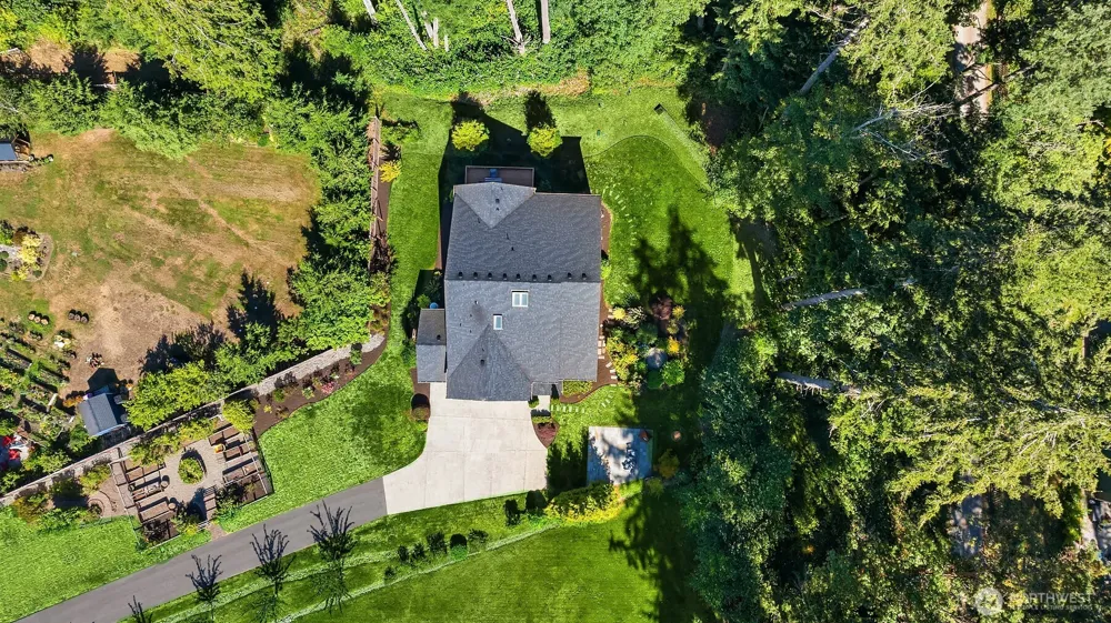 13874 LaVigne Court NE Bainbridge Island, WA 98110
