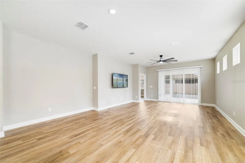 2735 SUMMER RETREAT LANE Kissimmee, FL 34744