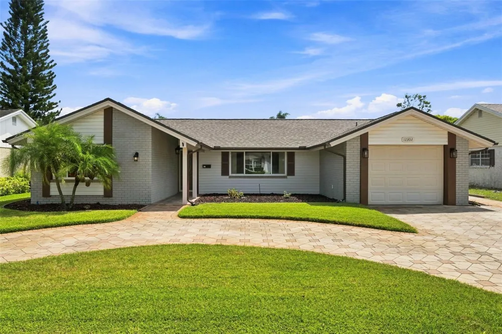 12302 QUAIL RUN ROW Hudson, FL 34667