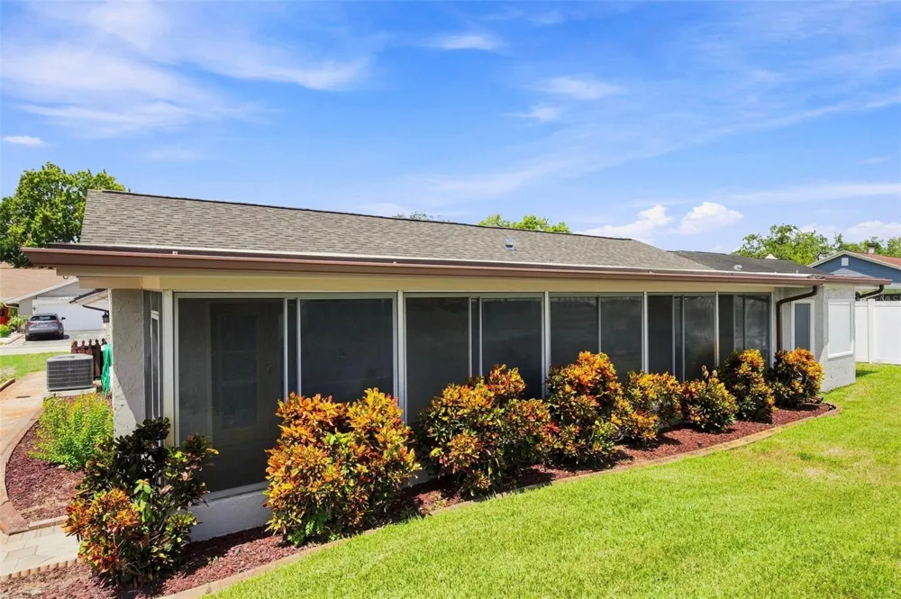 12302 QUAIL RUN ROW Hudson, FL 34667