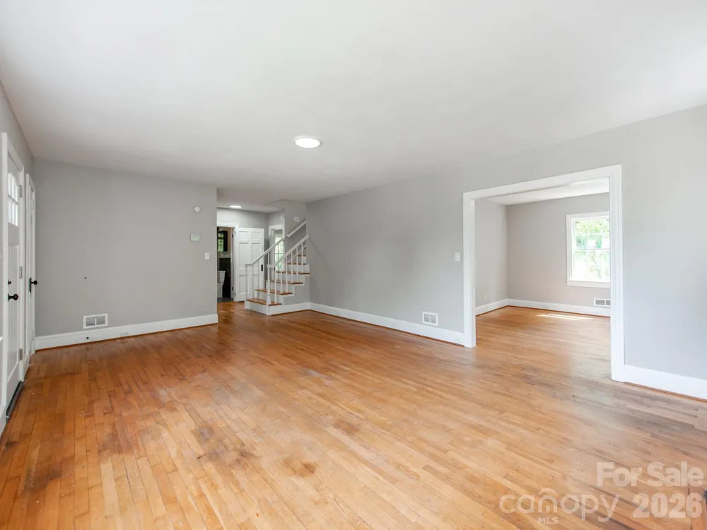 113 Falls Street Morganton, NC 28655