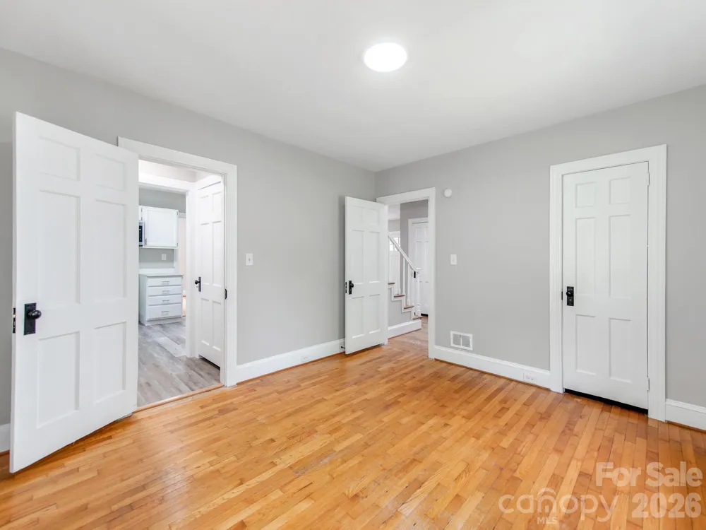 113 Falls Street Morganton, NC 28655