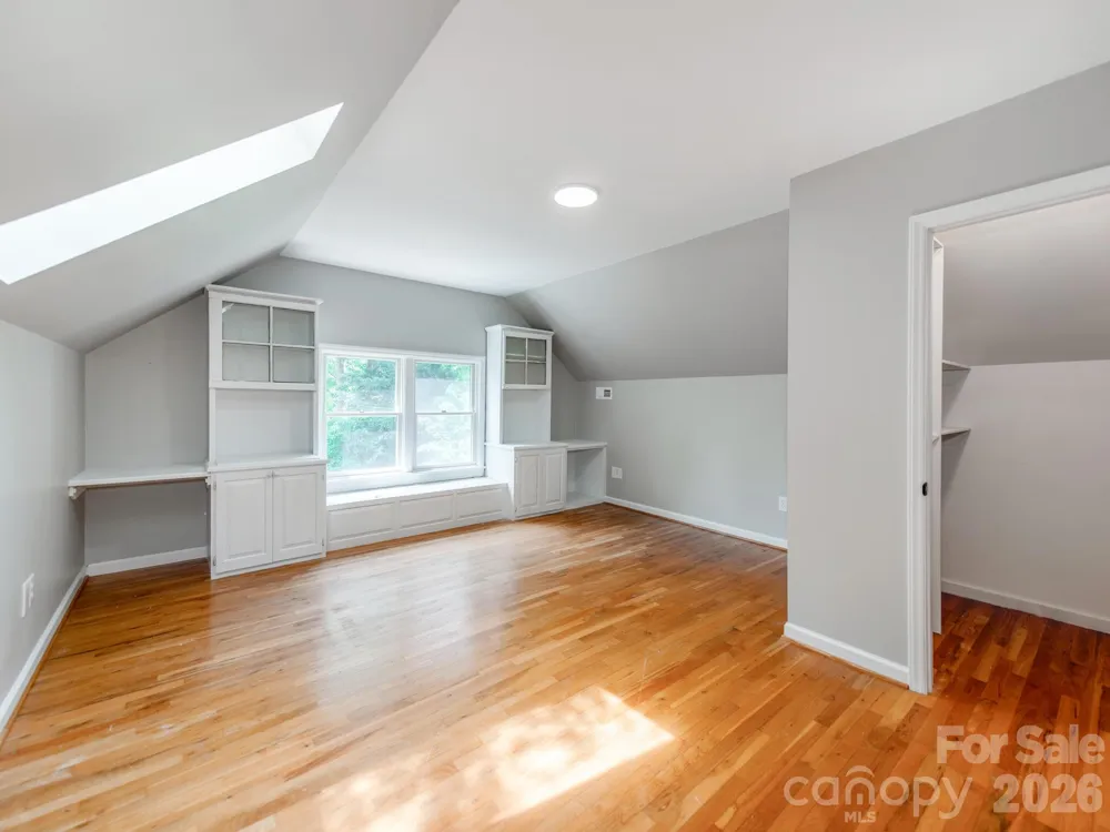 113 Falls Street Morganton, NC 28655