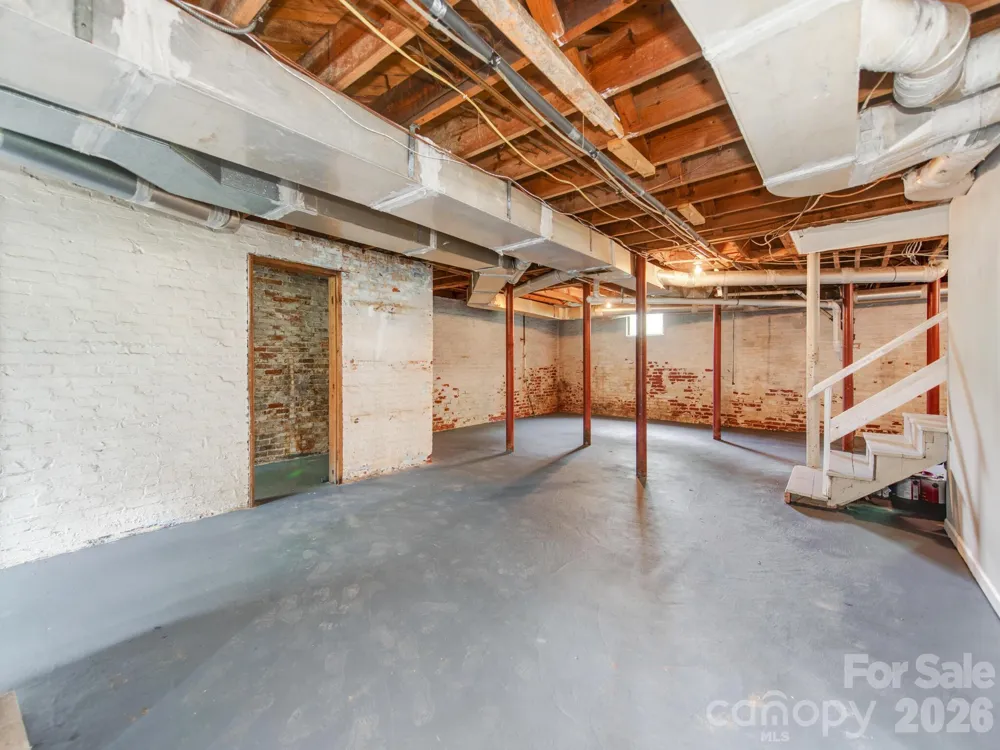 113 Falls Street Morganton, NC 28655