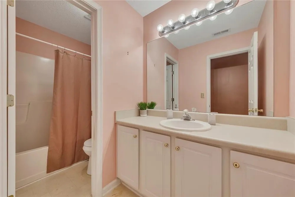 120 Silverleaf Lane Dallas, GA 30157