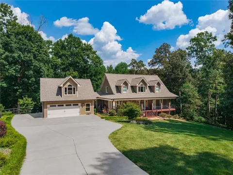 575 Bessie Lane