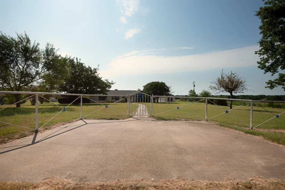 6883 County Road 4098 Kaufman, TX 75142