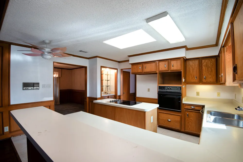 6883 County Road 4098 Kaufman, TX 75142