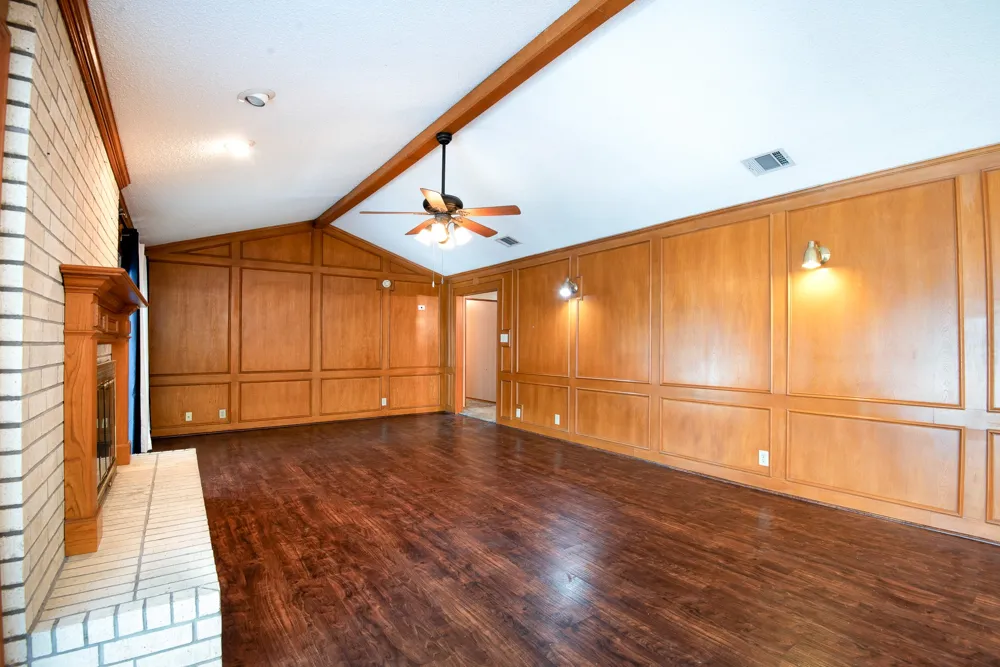6883 County Road 4098 Kaufman, TX 75142