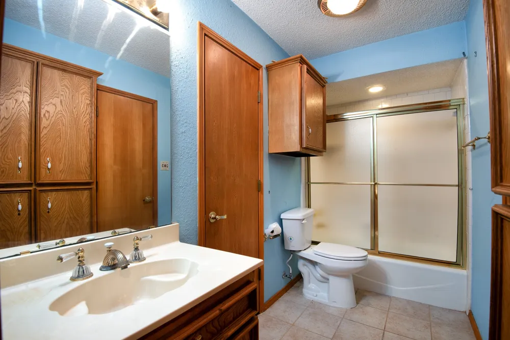 6883 County Road 4098 Kaufman, TX 75142