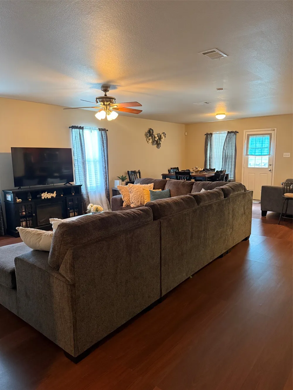 1331 Newton Drive Cedar Hill, TX 75104