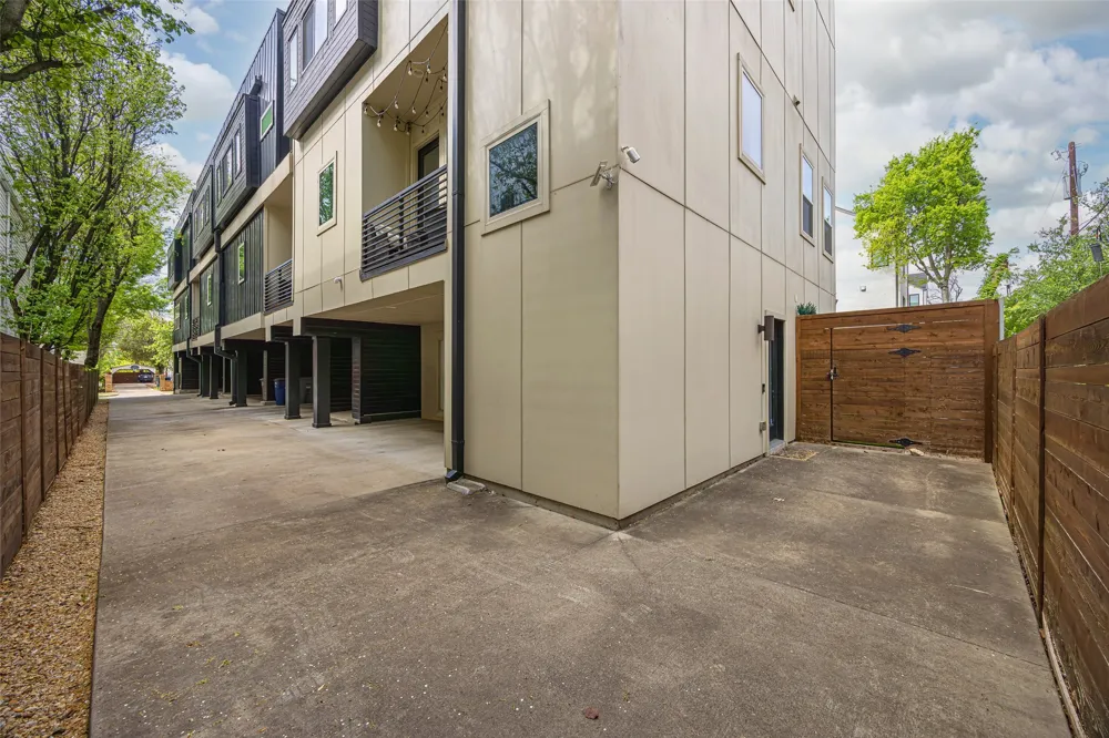 5615 Bryan Parkway #D Dallas, TX 75206