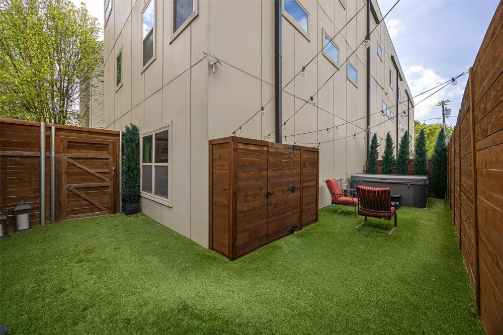 5615 Bryan Parkway #D Dallas, TX 75206