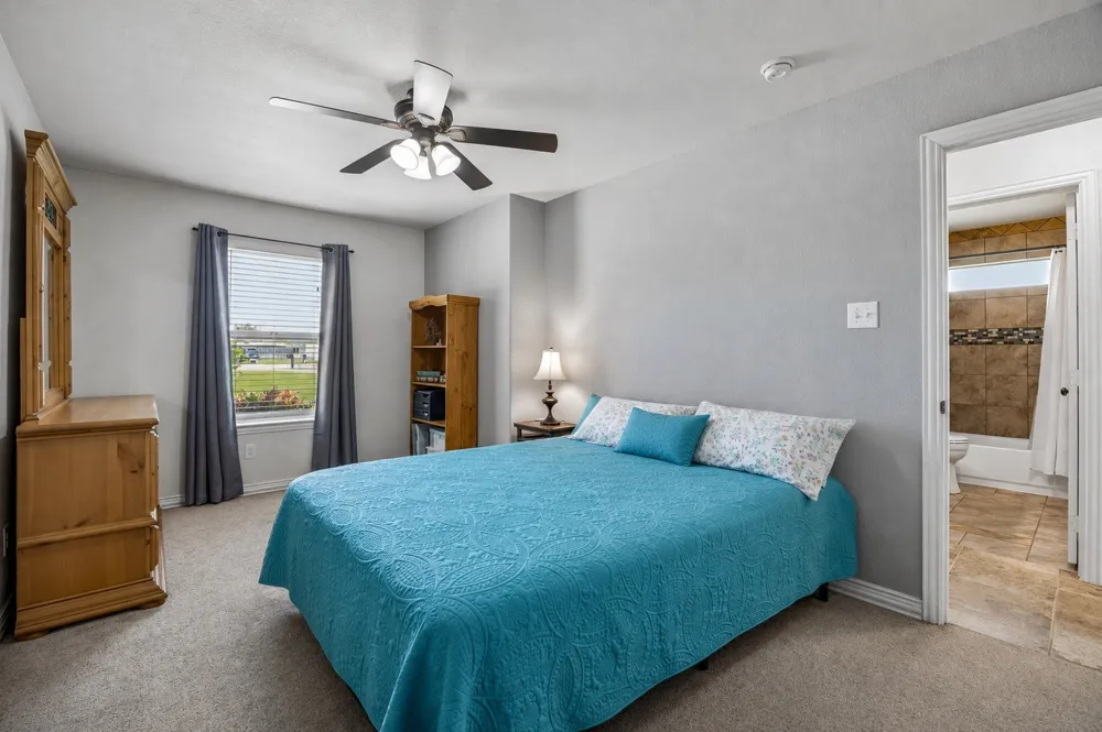 206 King George Way Ponder, TX 76259