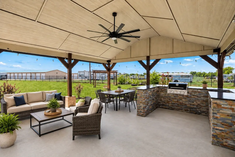 206 King George Way Ponder, TX 76259