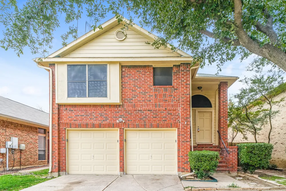 1323 Jasmine Drive Lewisville, TX 75077