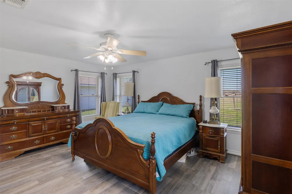 727 Partridge Lane Eagle Lake, TX 77434