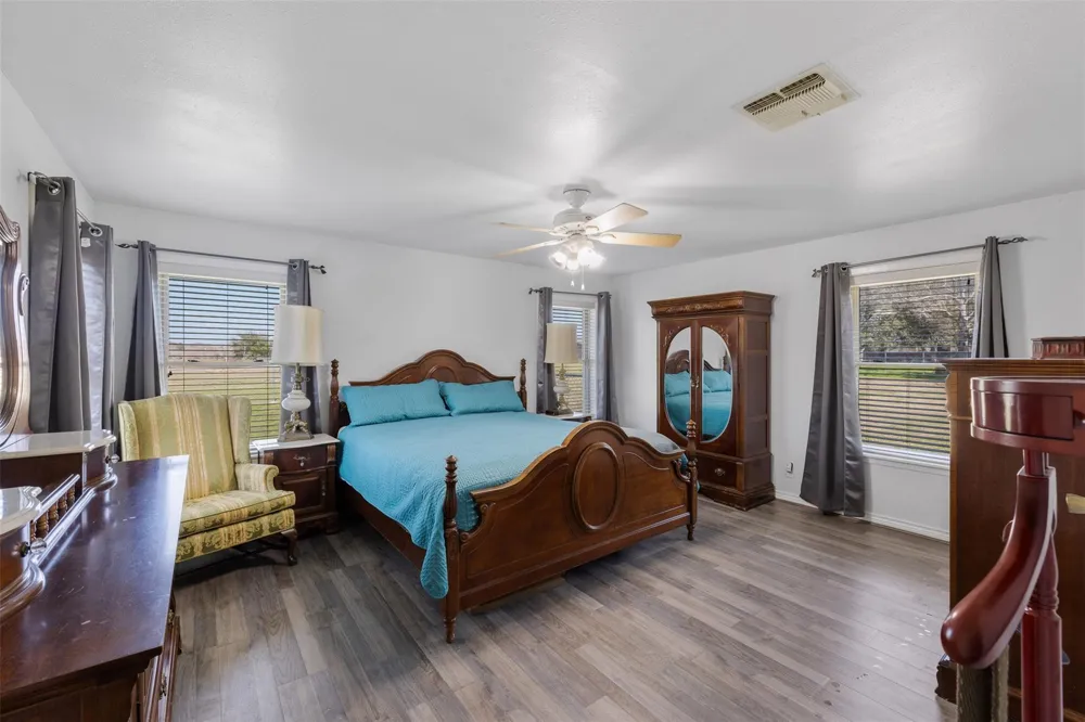 727 Partridge Lane Eagle Lake, TX 77434