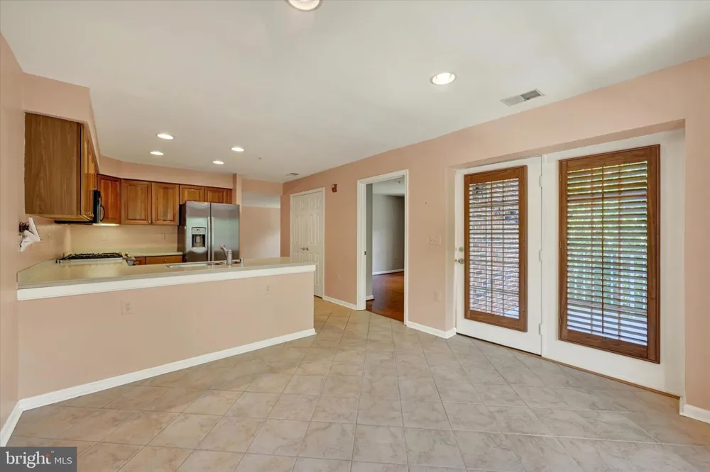 12030 TRALEE ROAD #305 Timonium, MD 21093