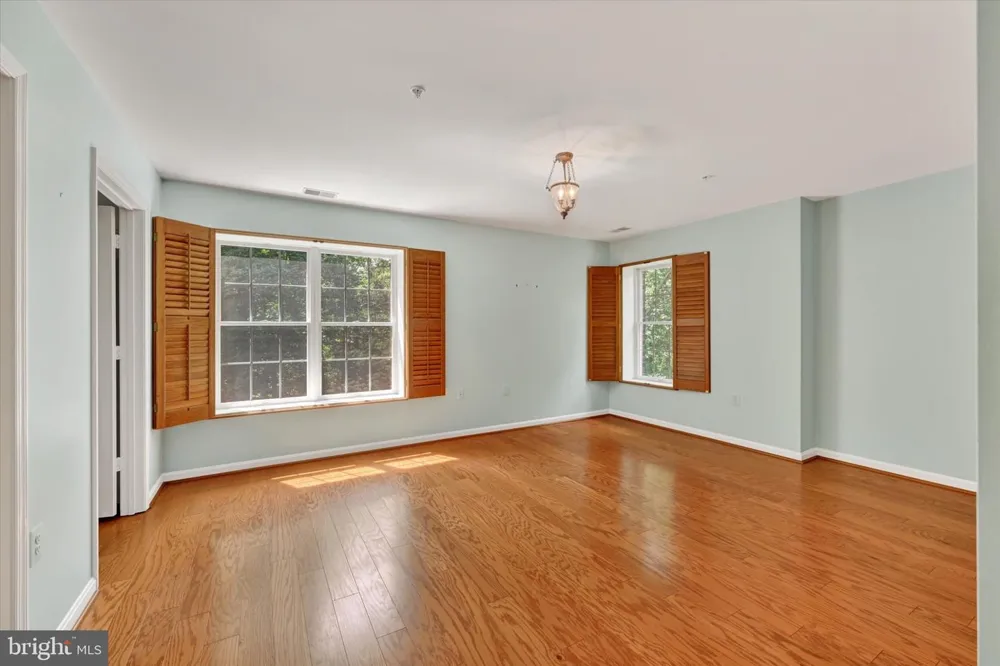 12030 TRALEE ROAD #305 Timonium, MD 21093