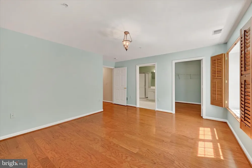 12030 TRALEE ROAD #305 Timonium, MD 21093