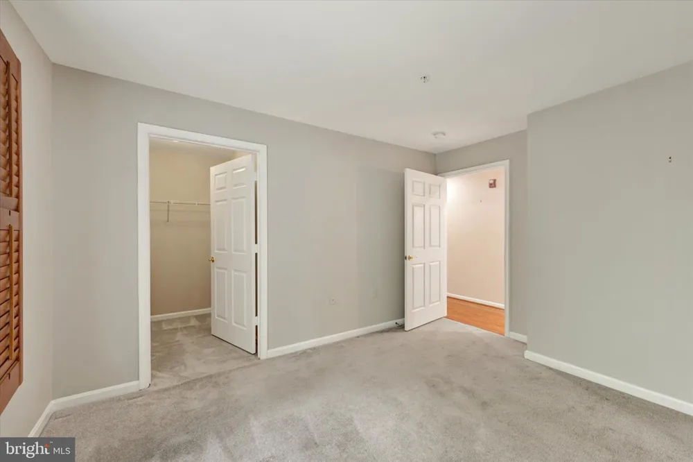12030 TRALEE ROAD #305 Timonium, MD 21093