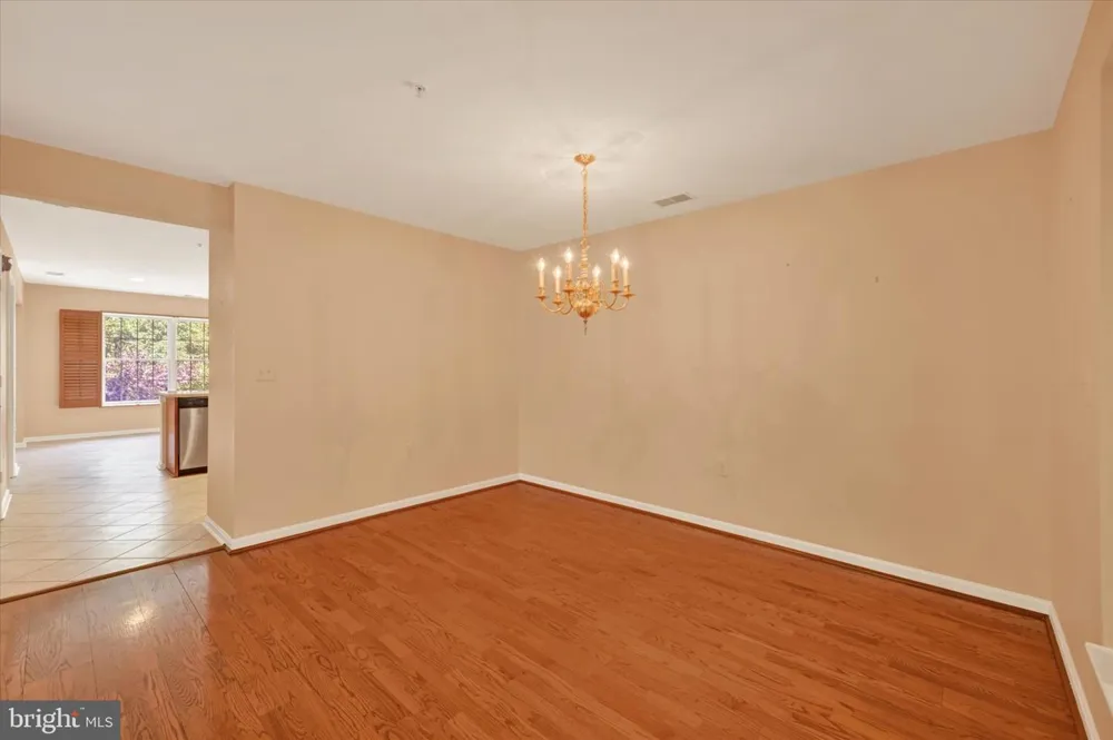 12030 TRALEE ROAD #305 Timonium, MD 21093
