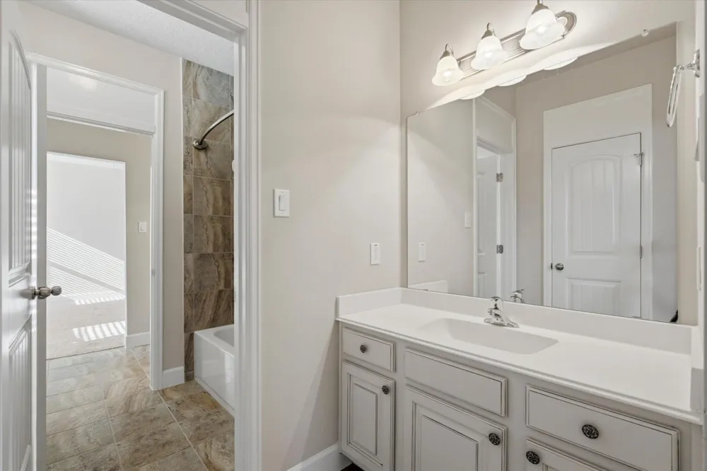 13930 Hawthorne Circle Mont Belvieu, TX 77523