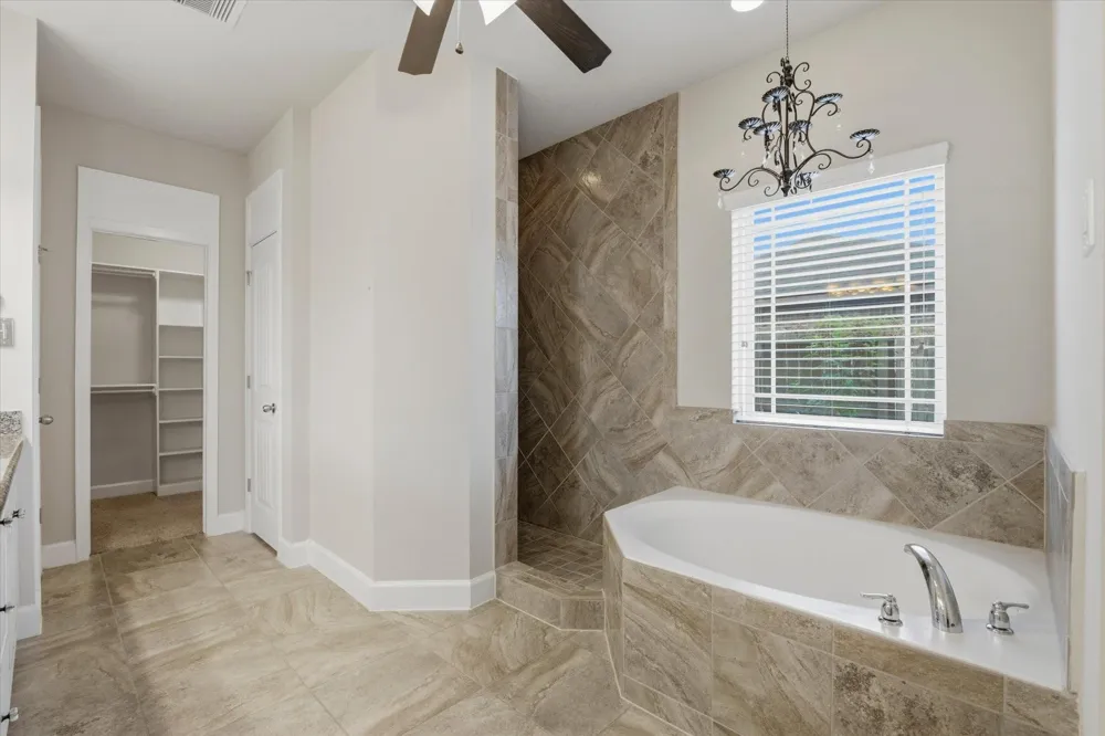 13930 Hawthorne Circle Mont Belvieu, TX 77523