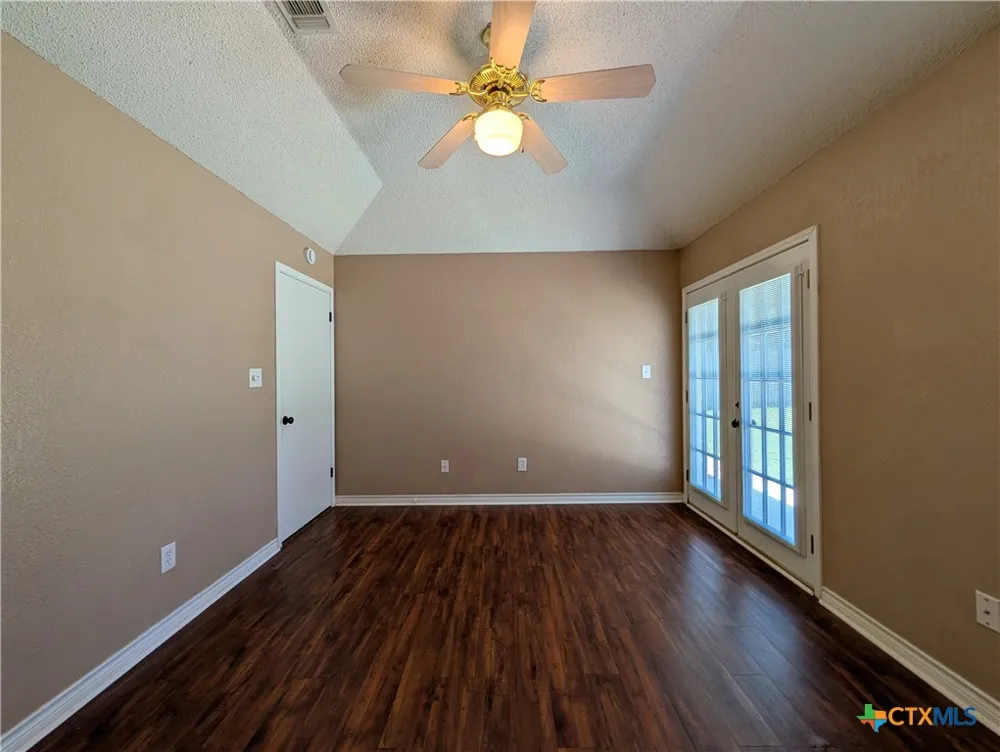 1644 W County Line Road New Braunfels, TX 78130