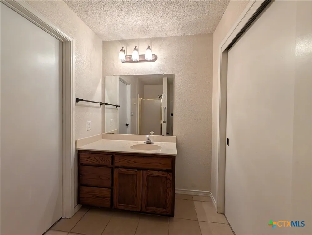 1644 W County Line Road New Braunfels, TX 78130