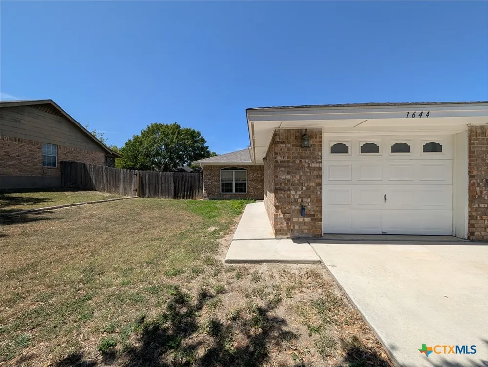 1644 W County Line Road New Braunfels, TX 78130