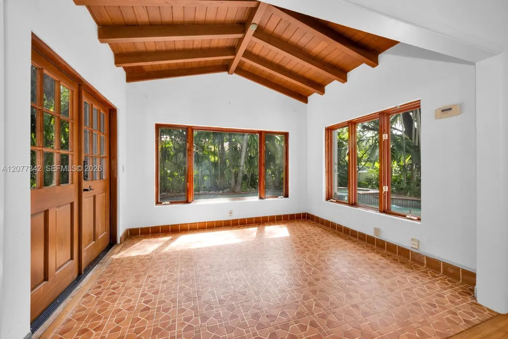 5111 Maggiore St Coral Gables, FL 33146
