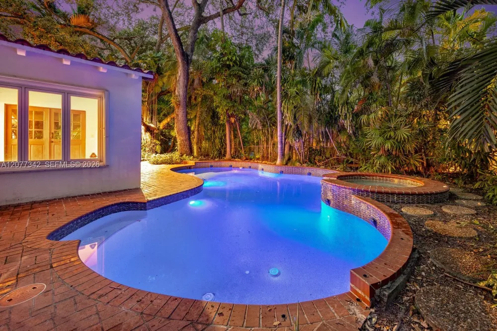 5111 Maggiore St Coral Gables, FL 33146