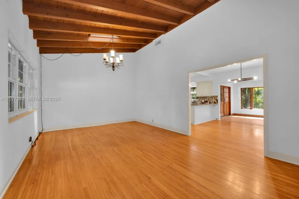 5111 Maggiore St Coral Gables, FL 33146