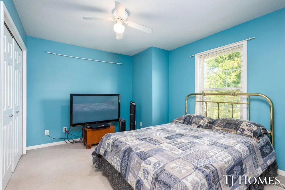 3519 Breezewood Drive SE Kentwood, MI 49512