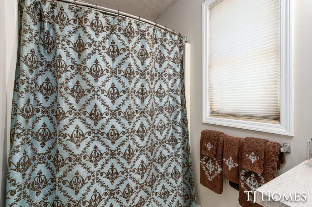 3519 Breezewood Drive SE Kentwood, MI 49512