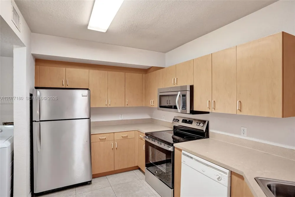 202 Belmont Ln #202 North Lauderdale, FL 33068